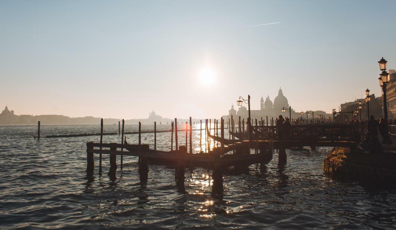 Venice Maggior Consiglio Esterno foto
